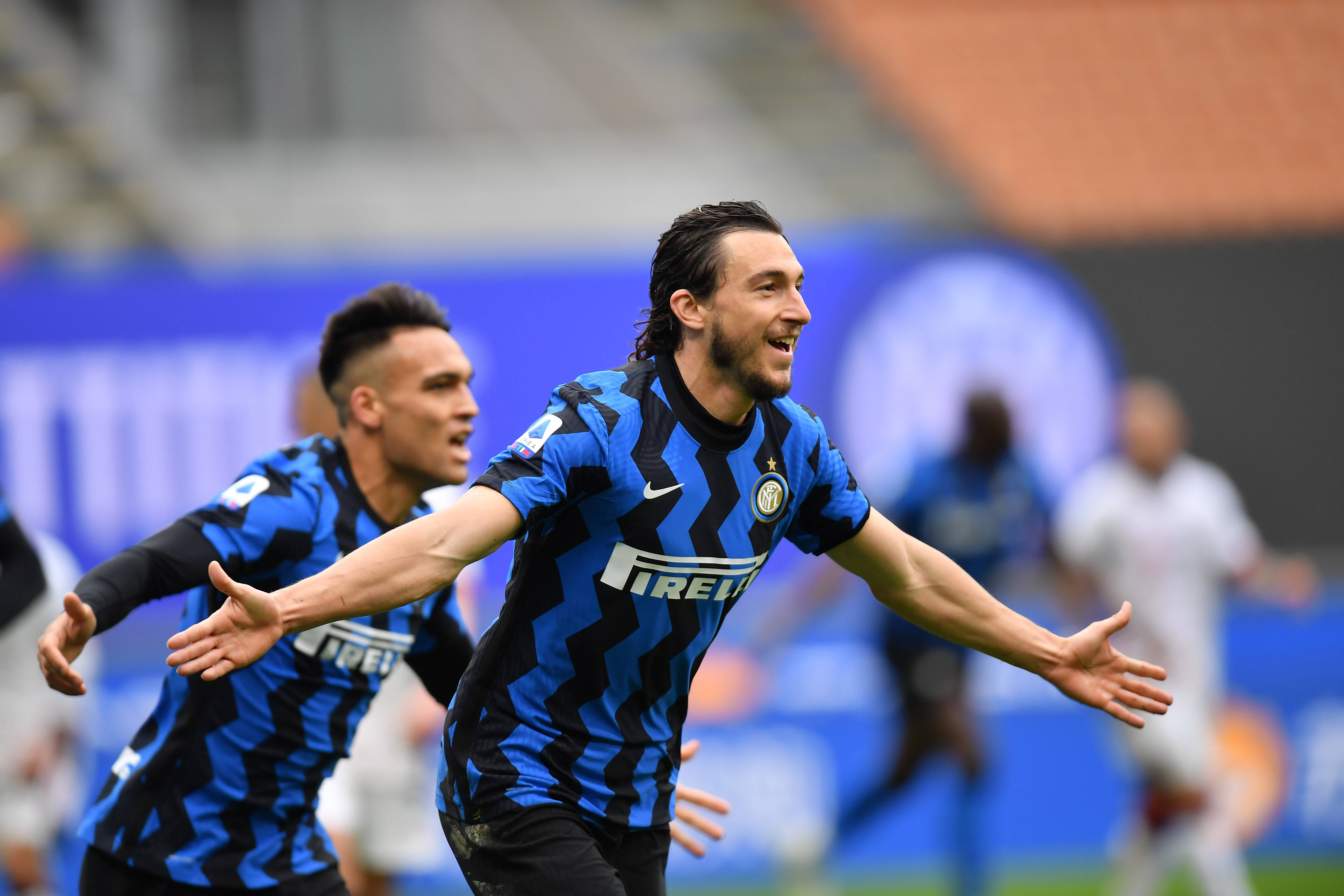 祝前阿森纳前锋拉希姆·斯特林生日快乐，他今天31岁了！（前阿森纳前锋拉希姆·斯特林迎来31岁生日，送上祝福！）