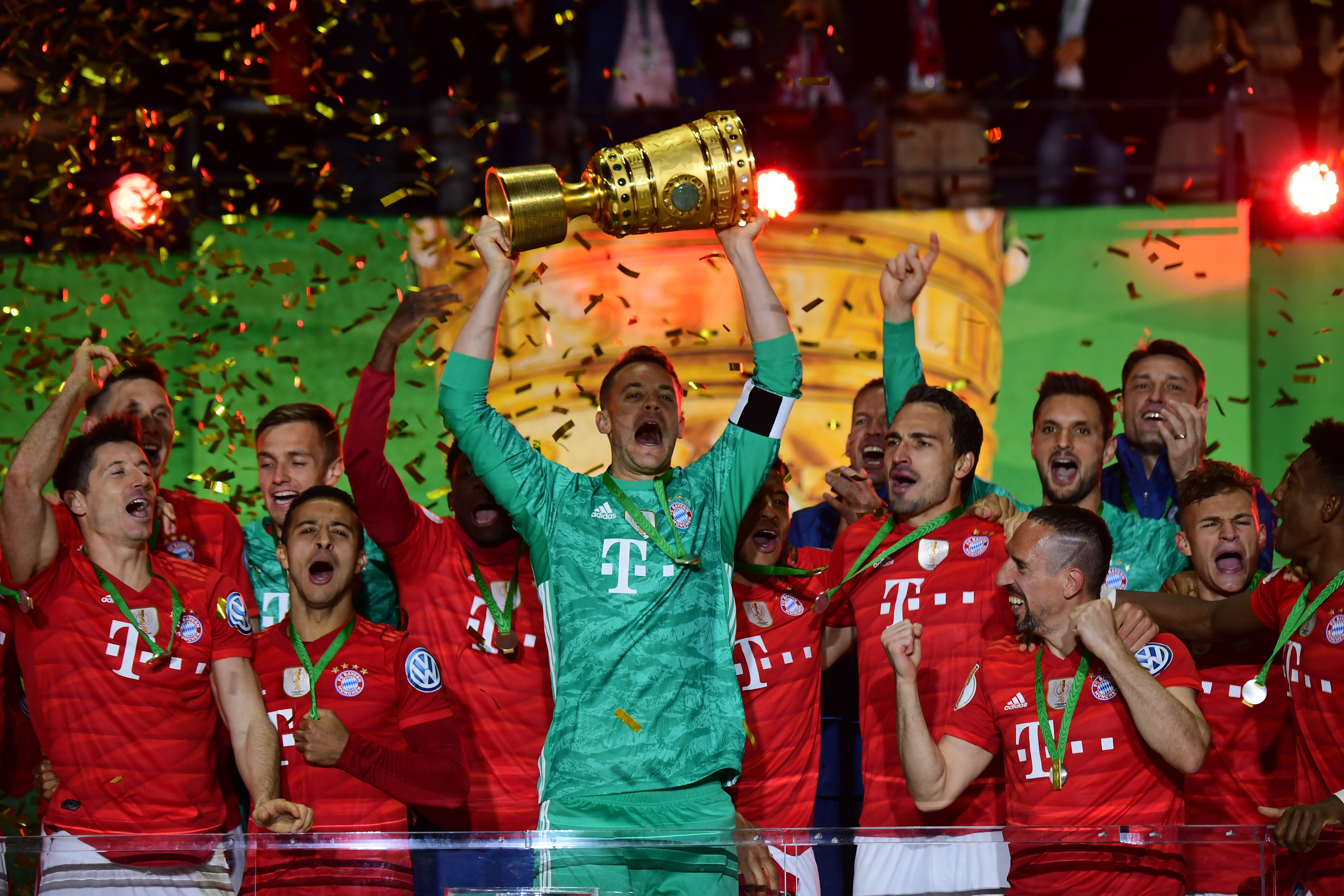 2025-12-05 1103905：45：33（2025年12月05日 1103905时45分33秒）