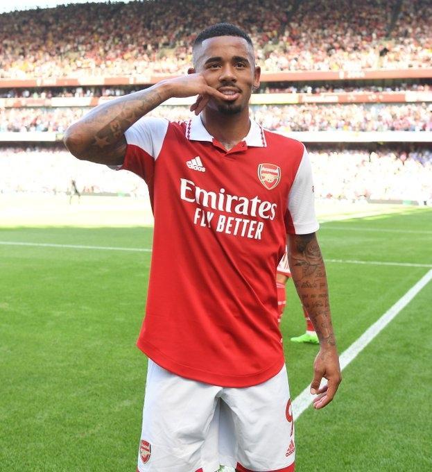 本轮欧冠最佳阵容：诺伊尔、福登、奥斯梅恩、梅里诺在列（欧冠本轮最佳阵容出炉：诺伊尔、福登、奥斯梅恩、梅里诺入选）