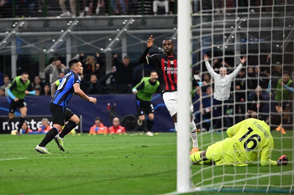 孔帕尼：不关注本菲卡与格雷罗的传闻，任何转会只会内部讨论（孔帕尼：不理会本菲卡、格雷罗传闻，转会议题只在内部讨论）