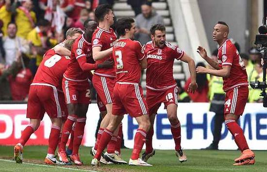 面对韩国梅开二度制胜，拜合拉木荣获本届熊猫杯赛事MVP（梅开二度制胜韩国，拜合拉木荣膺熊猫杯MVP）