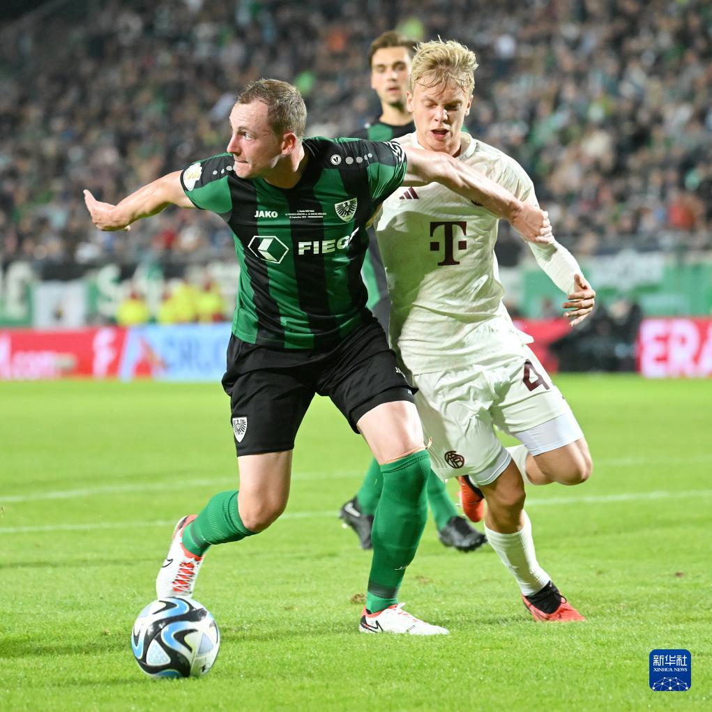 德保罗：去国家队前，梅西对我说他想再去诺坎普看看（德保罗：出征国家队前，梅西表示想再回诺坎普走一走）