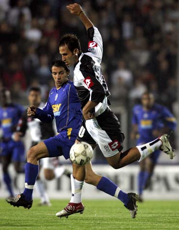 投篮靠谱！浙江新外援兰道夫14中8贡献28分，三分5中4（手感火热！浙江新援兰道夫14投8中砍28分，三分5投4中）