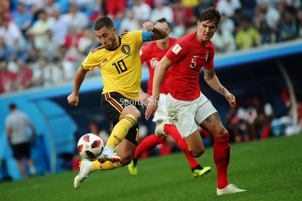 记者：昨晚阿代米和于根伟指导聊了挺久，阿代米哭了（记者称阿代米昨夜与于根伟指导长谈良久后落泪）