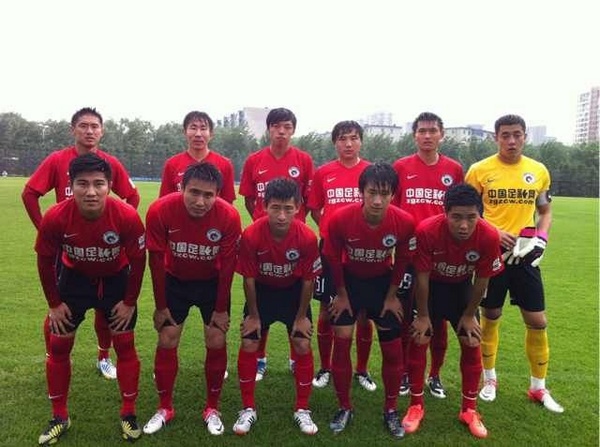 2280万买的恩里克砸手里？斯基拉：国米正找寻邓弗里斯的替补（花2280万买来难用？斯基拉：国米正物色邓弗里斯替身）