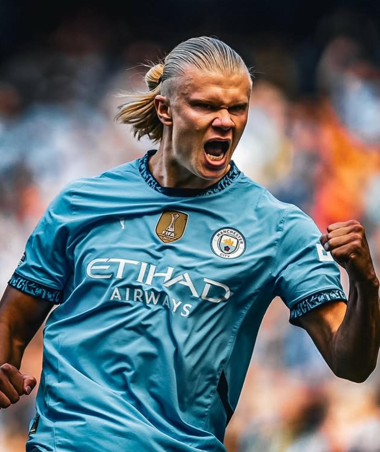 传承足球明星联赛“川辽对决”再现甲A经典，“四川雄起”唤起一代球迷记忆（传承足球明星联赛川辽再相逢，甲A经典重现，“四川雄起”勾起一代球迷回忆）