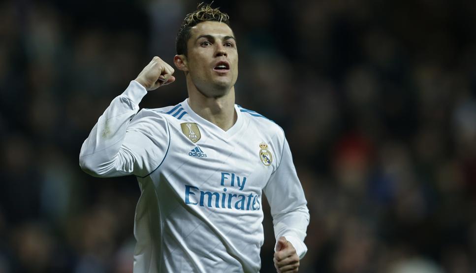 成都金牛公安：蓉城vs河南期间，两名观众做出侮辱性动作被行拘（成都金牛警方通报：蓉城对河南比赛期间，两名观众因侮辱性举动被行拘）