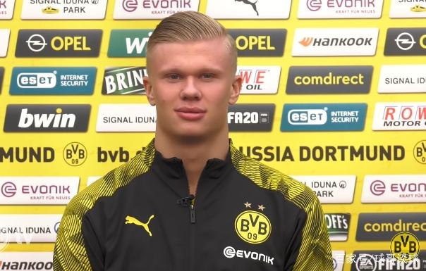 2米门将发展不顺，护照收集者冉冉升起：阿森纳法国小将发展（两米门将受挫，护照达人崛起：阿森纳法国小将成长记）