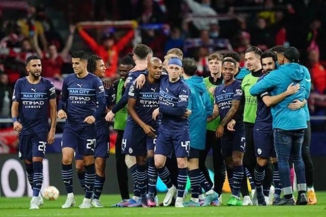 每体：阿劳霍大概率将在周中欧冠继续首发，加西亚代替孔德（每体：阿劳霍有望在周中欧冠继续首发，加西亚将出任孔德的位置）