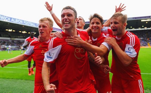 科沃德在30分钟内打出23分14板5助&历史第二位新秀