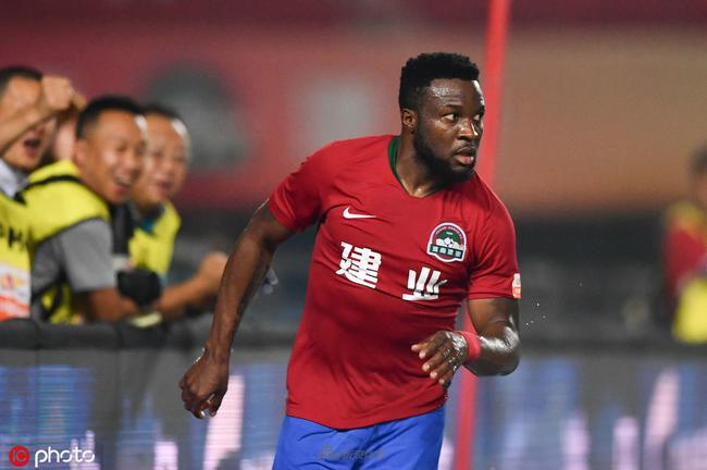 记者：苏亚雷斯有望重返民族队，数小时内将与主教练进行对话（记者称苏亚雷斯或回归民族队，预计数小时内与主帅会谈）