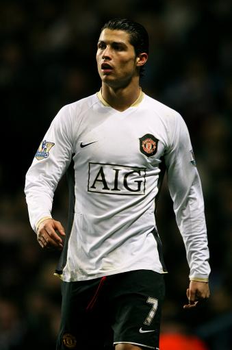 斯基拉：德罗西执教的热那亚想从罗马租借皮西利